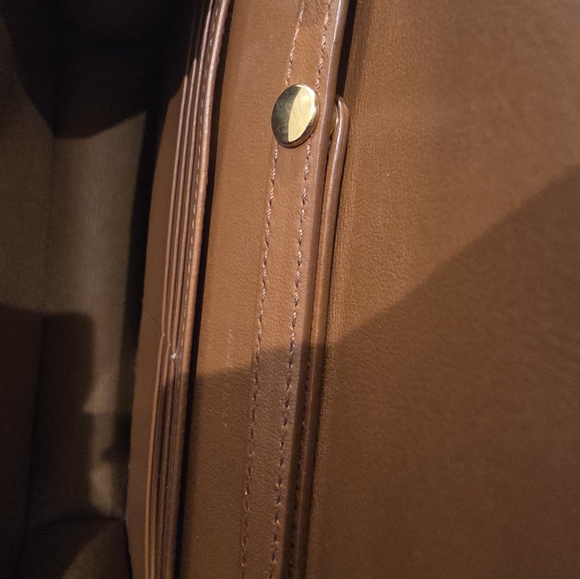 Celine Margo chain wallet in Triomphe canvas and calfskin leather. - Picture 4 of 6